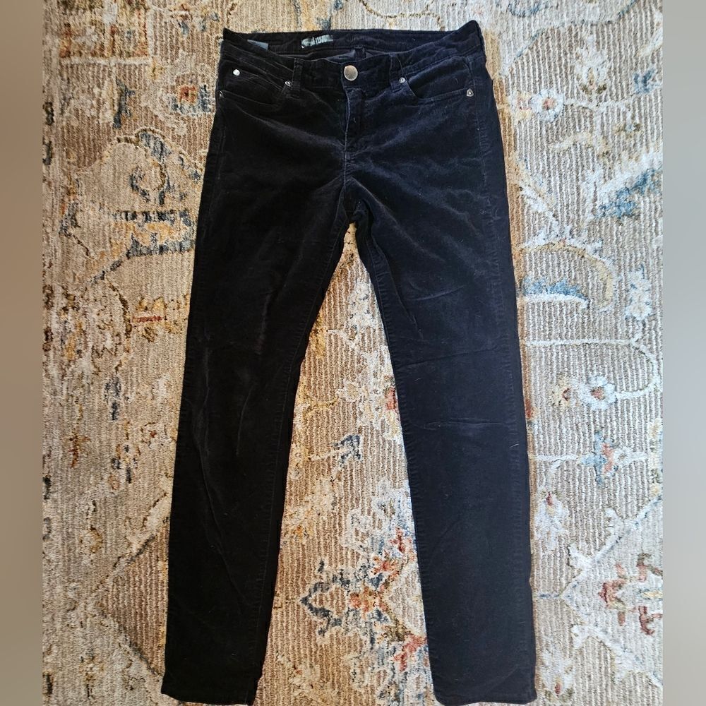 Kut from the Kloth Diana skinny micro cords sz 10 with 31" inseam